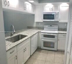 Building Photo - 6800 Cypress Rd