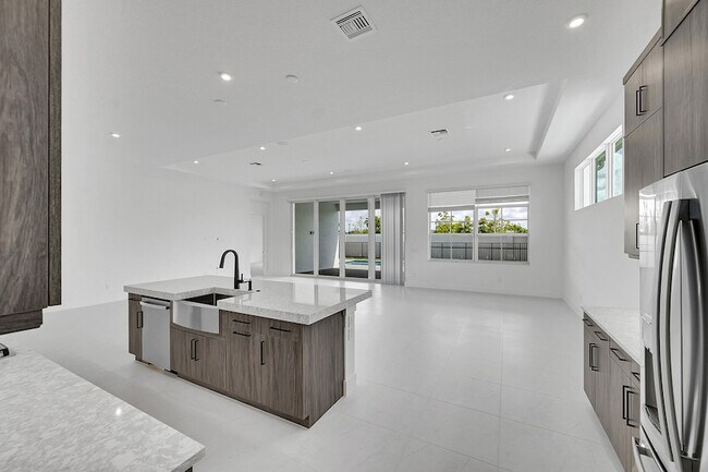 Building Photo - 9524 St Germain Dr