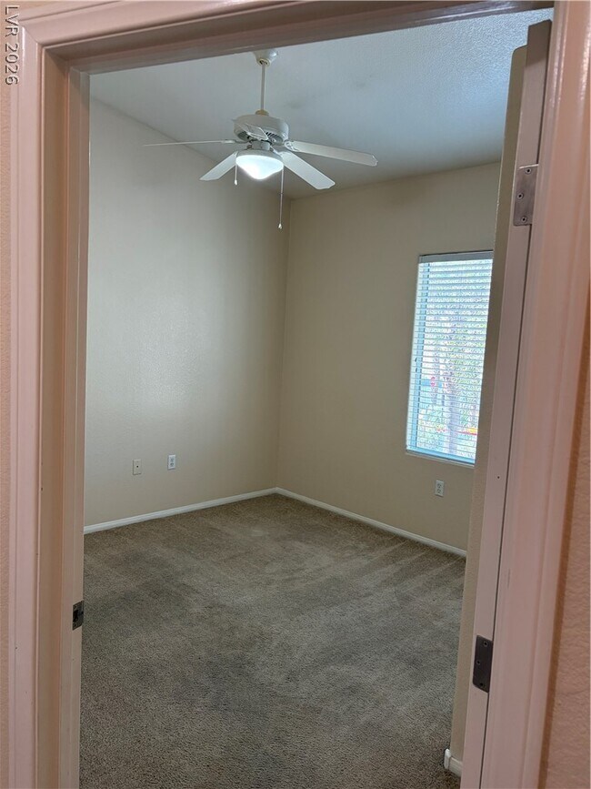 Building Photo - 3395 Cactus Shadow St