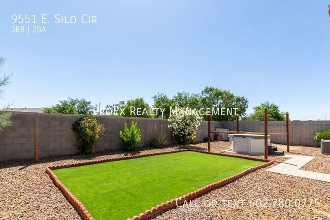 Building Photo - 9551 Silo Cir