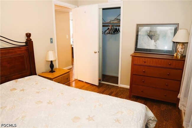 Building Photo - 21380 Edgewater Dr