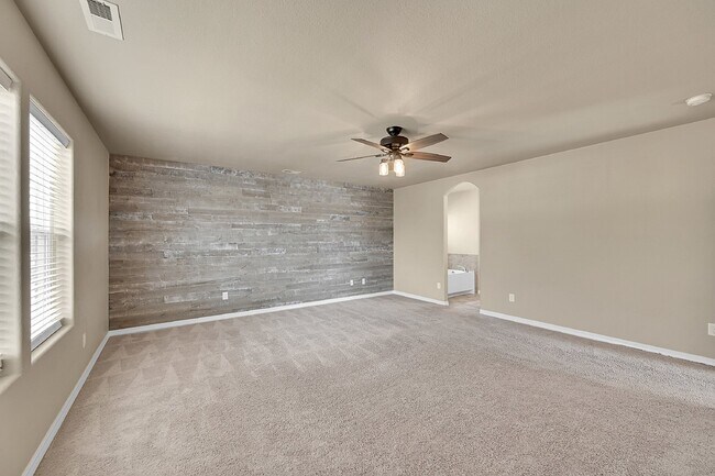 Building Photo - $2,395 - 3-Bed Home with Updated Features ...