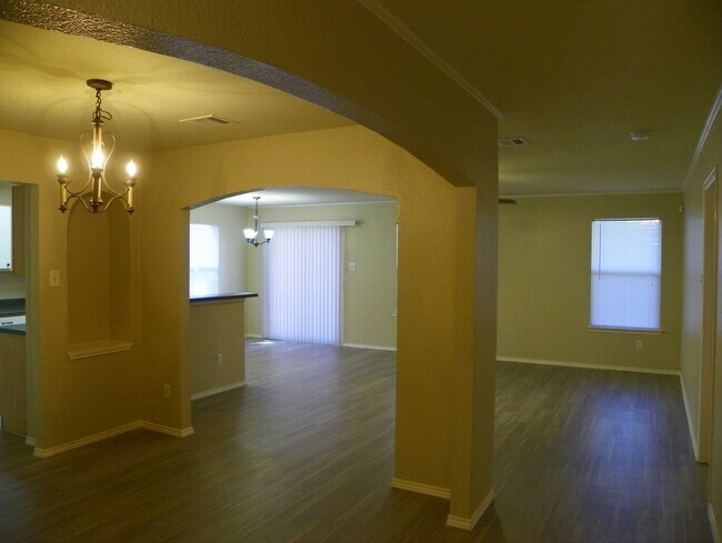 Building Photo - Welcome to this charming Centex home locat...