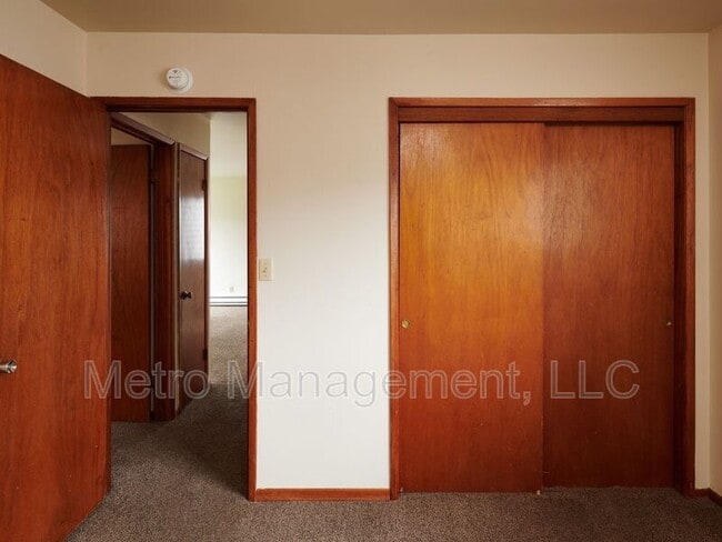 Building Photo - 8307 N Fowler Ave