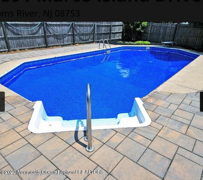 Building Photo - 1591 Marco Island Dr