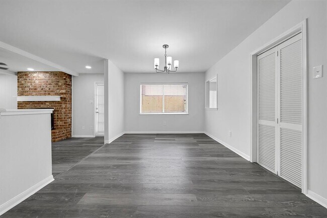 Building Photo - 13806 Burgoyne Rd