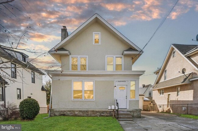 Building Photo - 272 Burmont Rd