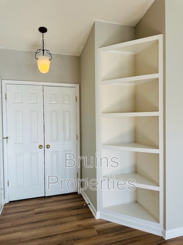 Building Photo - 6113 Hedgecock Cir