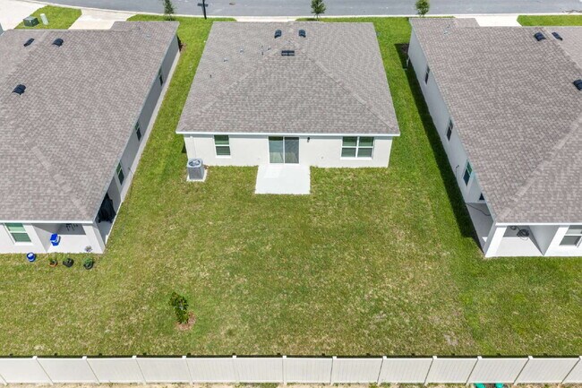 Building Photo - Be the first to rent this new 3BR 2BA home in SW Ocala!