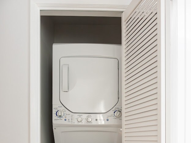 Building Photo - 8115 Redlands St