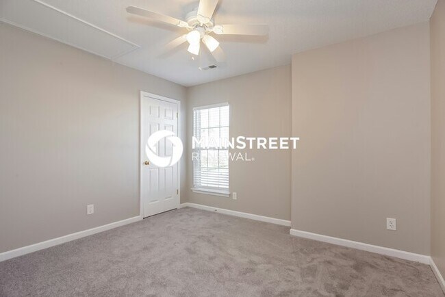 Building Photo - 3 Bedroom Pet-Friendly Home in Charlotte, ...