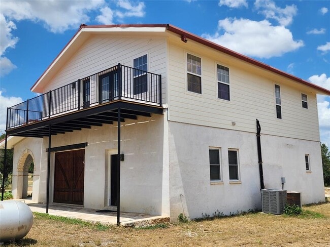Building Photo - 500 Spring Creek Rd
