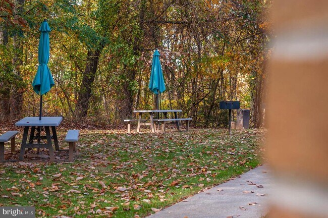 Building Photo - 10600 Partridge Ln