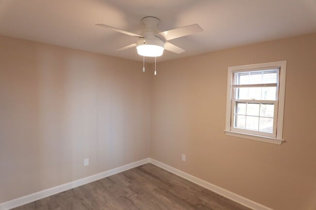 Building Photo - Renovated 2 Bedroom, 2 Bathroom Home in Hi...