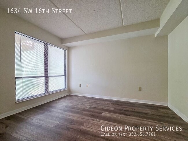 Building Photo - 1634 SW 16th St