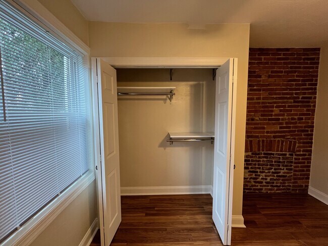 Building Photo - 6368 Morrowfield Ave