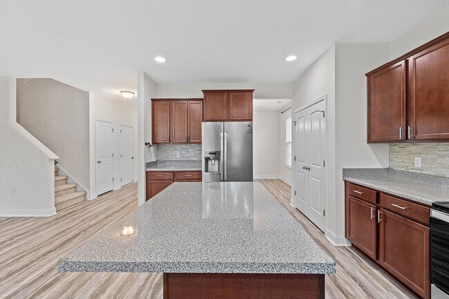 Building Photo - Spacious 4bd/3ba in Franklinton