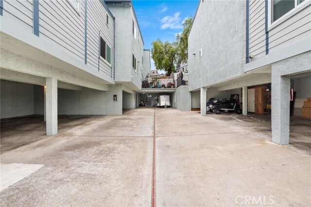 Building Photo - 1525 Calle Sacramento