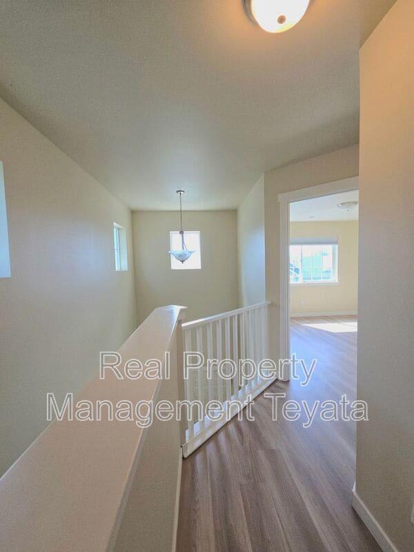 Building Photo - 4756 Parker St