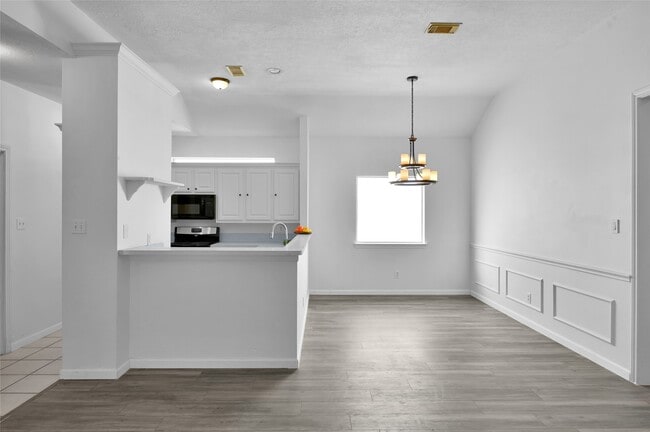 Building Photo - 14636 Ophiuchus Ct
