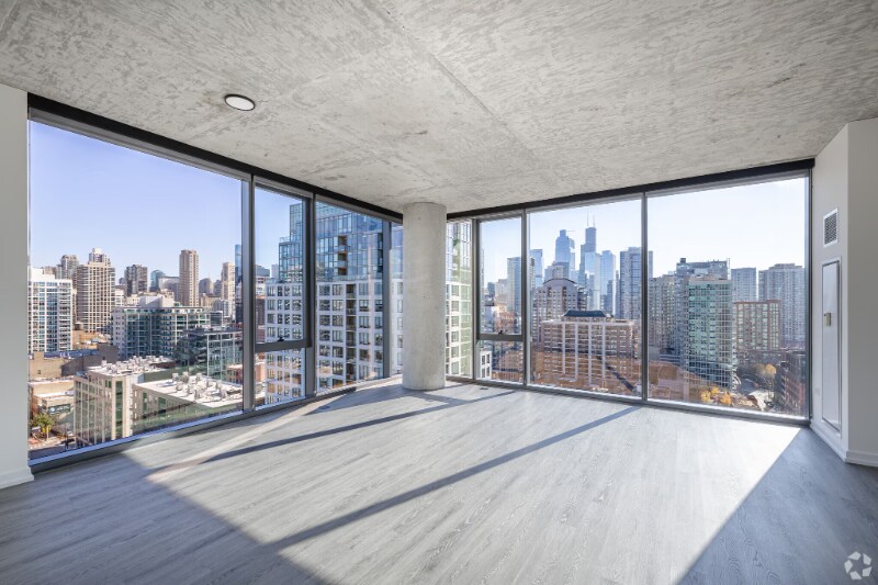 Building Photo - 454 W Chicago Ave