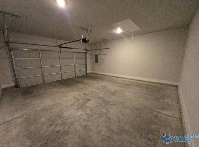 Building Photo - 103 Little Britain St