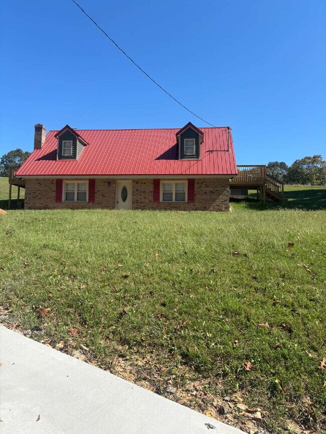 Building Photo - UNIQUE !  3-Bed Home with Scenic Views in ...