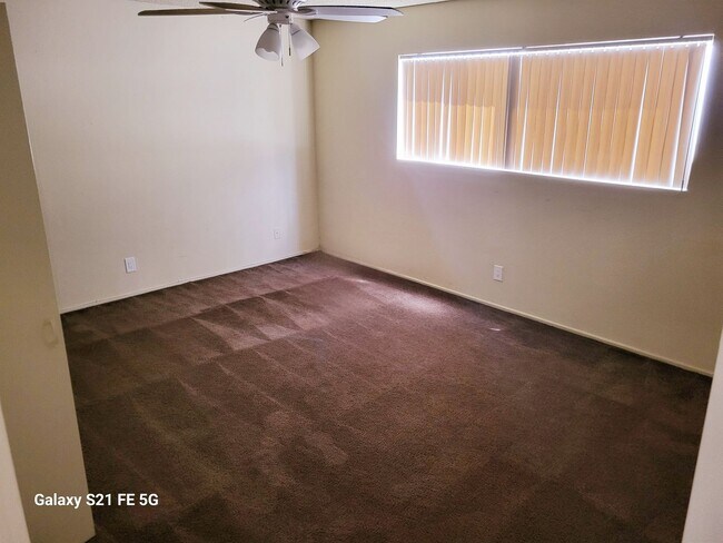 Building Photo - 4201 Green Ave