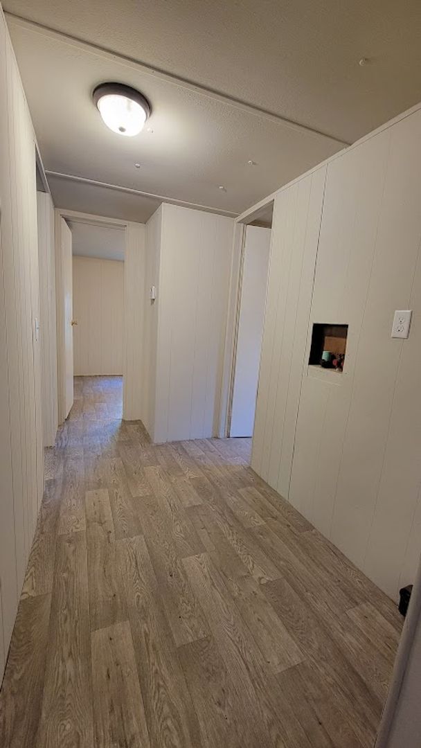 Building Photo - FULLY FENCED! 3 bedroom, 1 bath home plus a covered deck