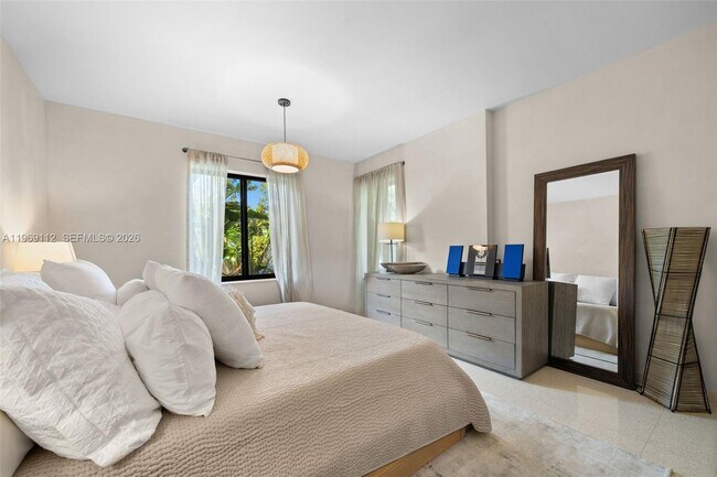 Building Photo - 575 Hibiscus Ln