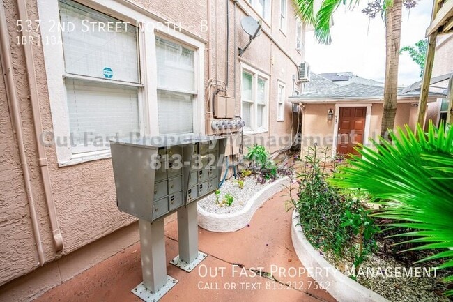 Building Photo - 537 2nd St N