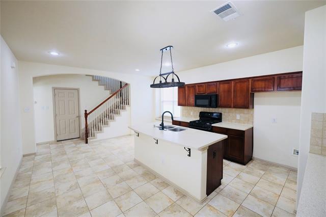 Building Photo - 1821 Forsythe Dr