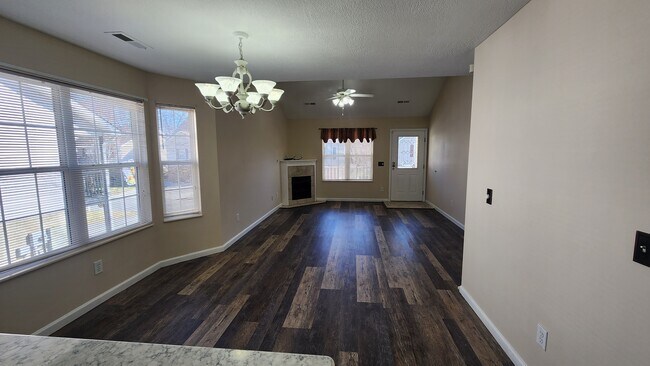 Livingroom / Dining Room from kitchen - 833 Plantation Dr