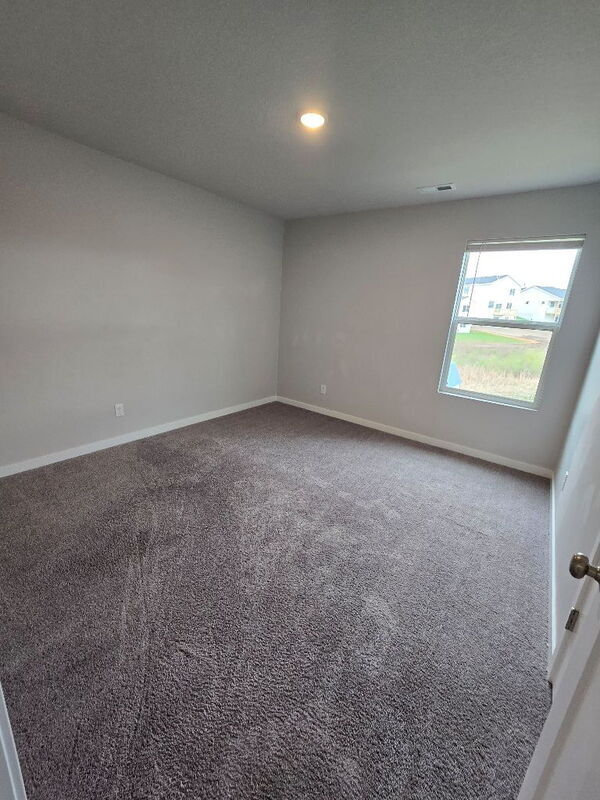 Building Photo - 5653 Brookview Ave