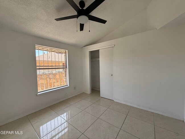 Building Photo - 1524 Greg Powers Dr