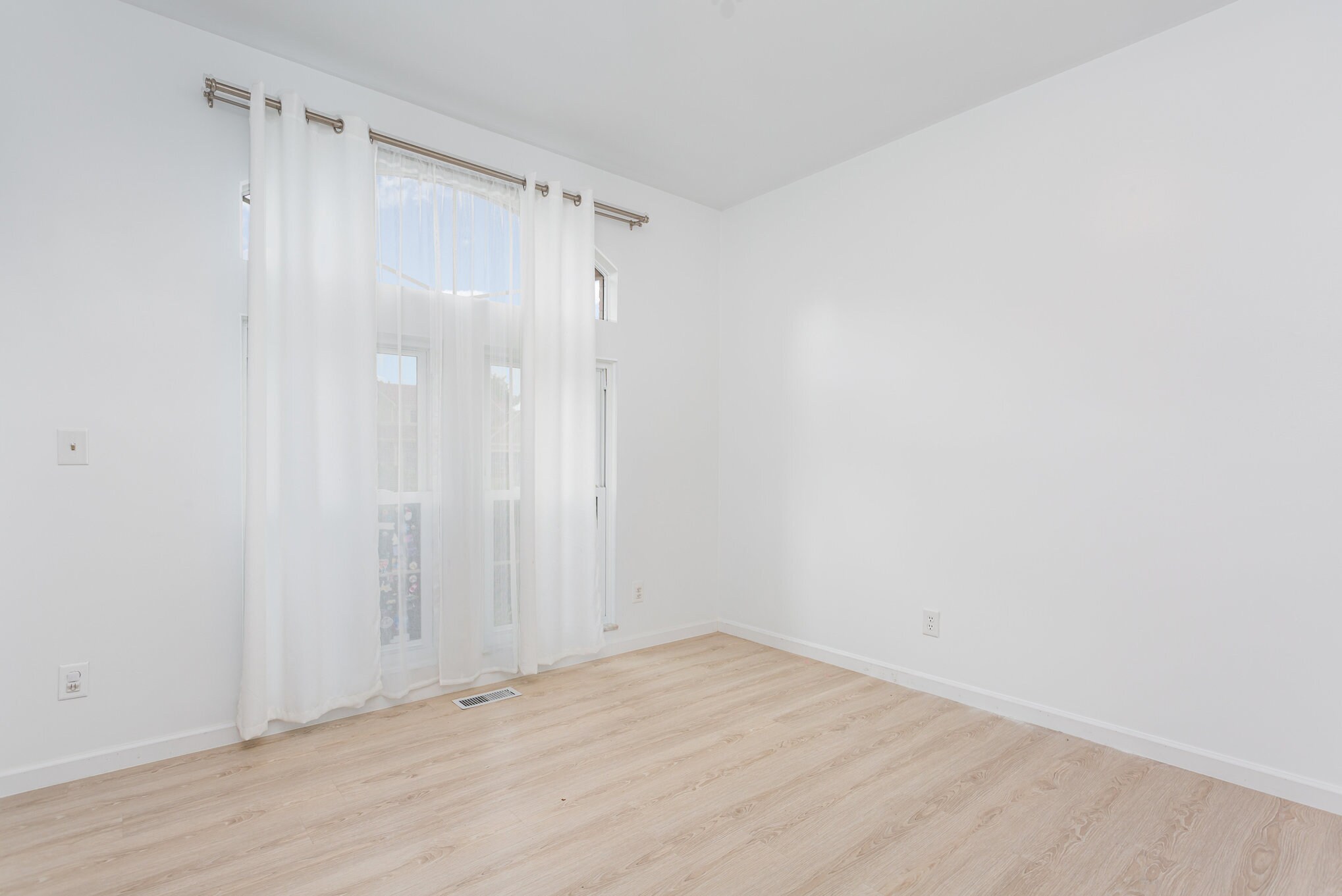 Building Photo - 662 Cherry Hill Dr
