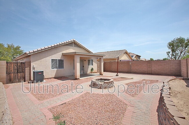 Building Photo - 12203 W Windrose Dr