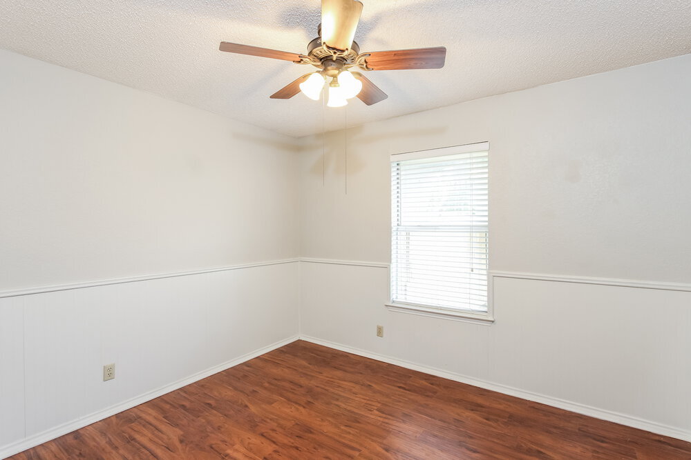 Building Photo - 1701 Gainsborough Way