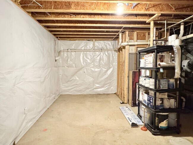 Building Photo - GORGEOUS FORMER MODEL HOME - MINUTES TO QUANTICO