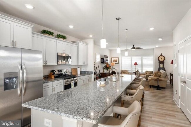 Building Photo - 35302 Wright Way