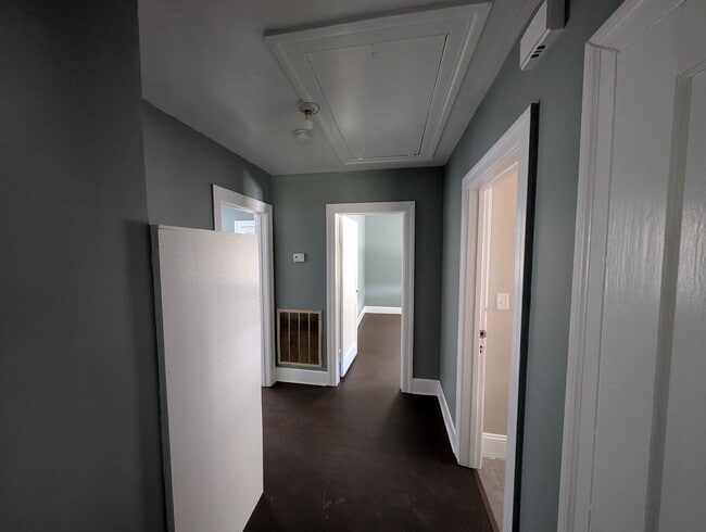Building Photo - Cozy 2 bedroom
