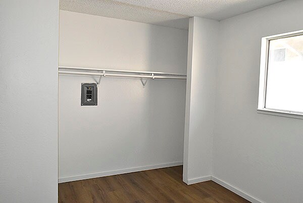 Building Photo - 111 Yorkshire Ct