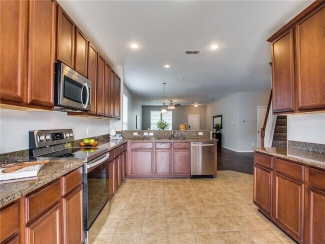 Building Photo - 8912 Cranston Ct