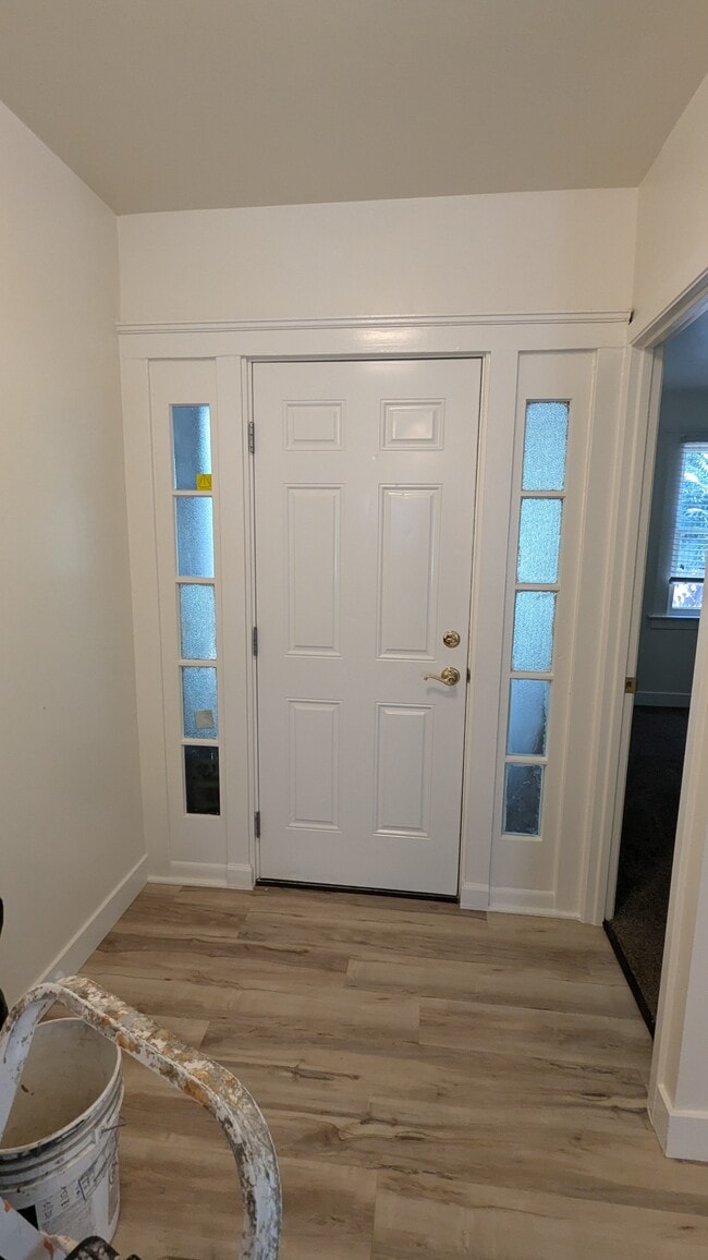 Building Photo - 316 Hazel St