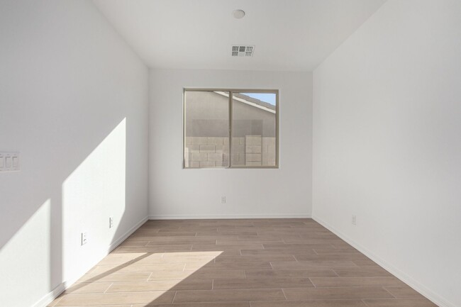 Building Photo - MOVE IN SPECIAL! Brand new 4 bedroom 2 bat...