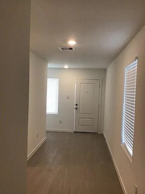 Building Photo - 2707 Pheasant Hill Court