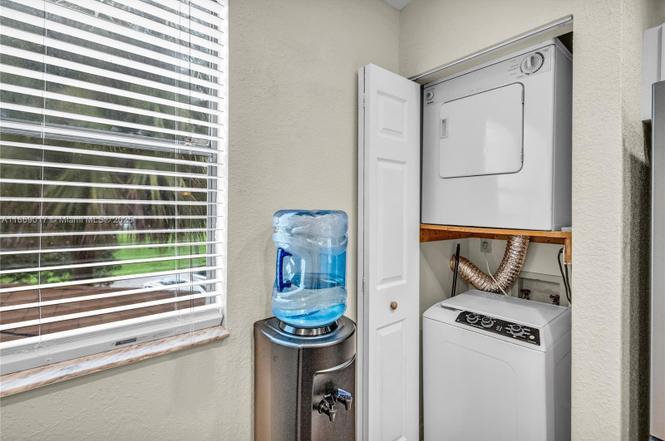 Building Photo - 2511 NW 56th Ave