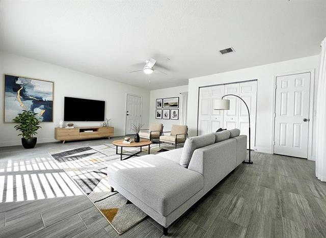 Building Photo - 2345 Monticello Cir