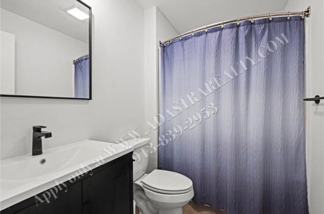 Building Photo - Like New Furnished Home in Lawrence Short Term Lease-Coming SOON!!