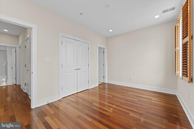 Building Photo - 440 Rhode Island Ave NW